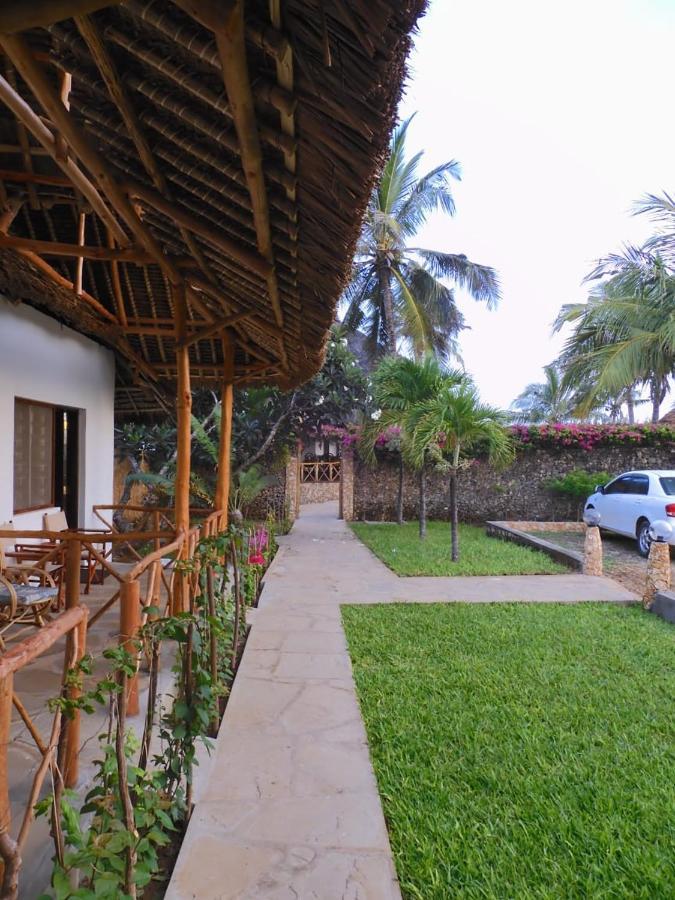 Queen K Cottages Watamu At Chrystal Homes Dış mekan fotoğraf